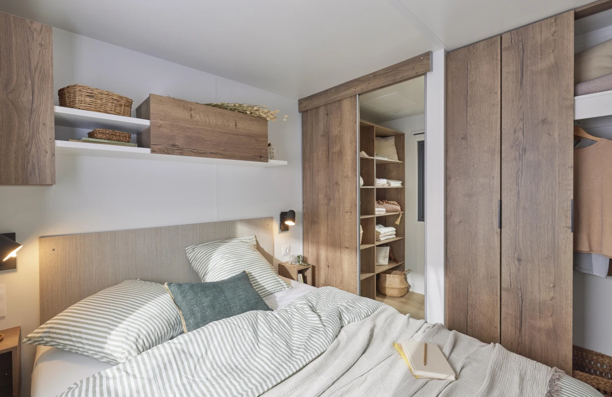 Chambre parents avec dressing